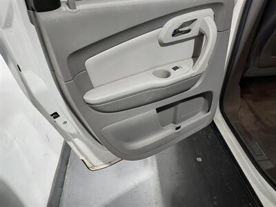 2011 Chevrolet Traverse LT   - Photo 18 - Rochelle, IL 61068