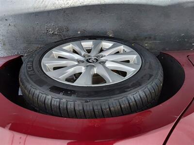 2018 Toyota Camry LE  SEDAN - Photo 37 - Rochelle, IL 61068