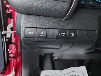 2018 Toyota Camry LE  SEDAN - Photo 21 - Rochelle, IL 61068