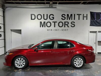 2018 Toyota Camry LE  SEDAN - Photo 1 - Rochelle, IL 61068