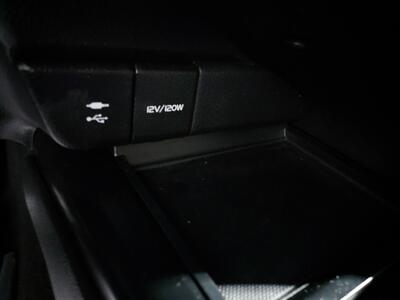 2018 Toyota Camry LE  SEDAN - Photo 26 - Rochelle, IL 61068