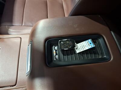 2018 Chevrolet Suburban Premier 4WD - Photo 30 - Rochelle, IL 61068