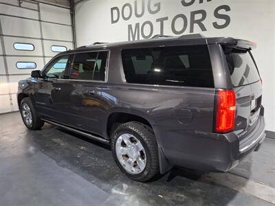 2018 Chevrolet Suburban Premier 4WD - Photo 4 - Rochelle, IL 61068