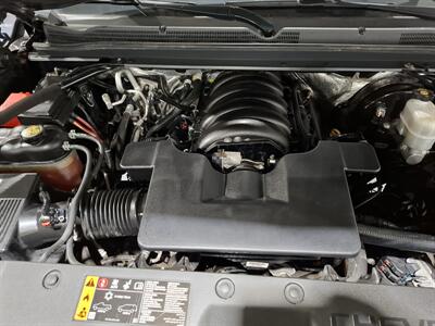 2018 Chevrolet Suburban Premier 4WD - Photo 35 - Rochelle, IL 61068