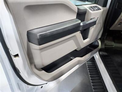 2020 Ford F-150 XL CREW CAB 4X4 - Photo 17 - Rochelle, IL 61068