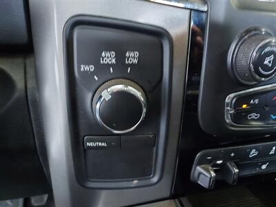 2018 RAM 2500 SLT BIGHORN  CREW CAB 4X4 - Photo 31 - Rochelle, IL 61068