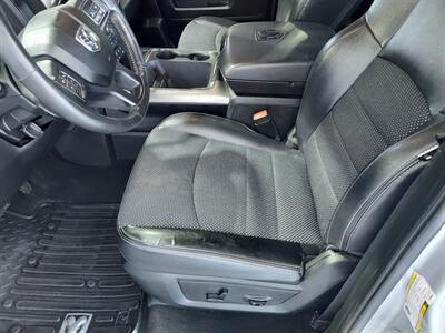 2018 RAM 2500 SLT BIGHORN  CREW CAB 4X4 - Photo 12 - Rochelle, IL 61068