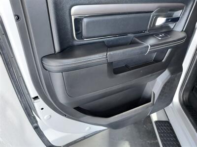 2018 RAM 2500 SLT BIGHORN  CREW CAB 4X4 - Photo 19 - Rochelle, IL 61068