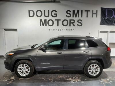 2018 Jeep Cherokee Latitude Plus  AWD - Photo 2 - Rochelle, IL 61068