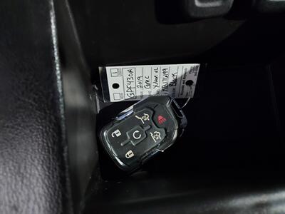 2019 GMC Yukon XL SLT   - Photo 22 - Rochelle, IL 61068