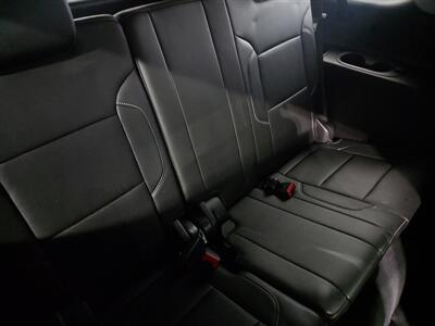 2019 GMC Yukon XL SLT   - Photo 18 - Rochelle, IL 61068