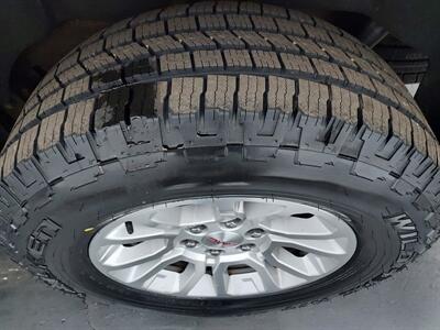 2019 GMC Yukon XL SLT   - Photo 35 - Rochelle, IL 61068