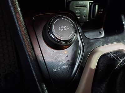 2015 Jeep Cherokee Latitude  SUV 4X4 - Photo 27 - Rochelle, IL 61068