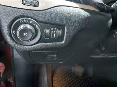 2015 Jeep Cherokee Latitude  SUV 4X4 - Photo 25 - Rochelle, IL 61068