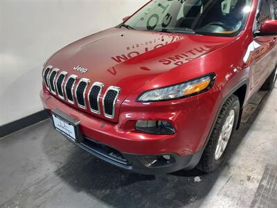 2015 Jeep Cherokee Latitude  SUV 4X4 - Photo 8 - Rochelle, IL 61068
