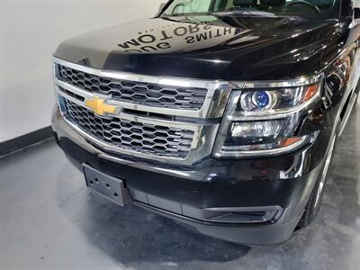 2017 Chevrolet Tahoe LT   - Photo 9 - Rochelle, IL 61068