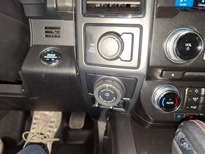 2017 Ford F-150 LARIAT  SPORT FX4 - Photo 21 - Rochelle, IL 61068