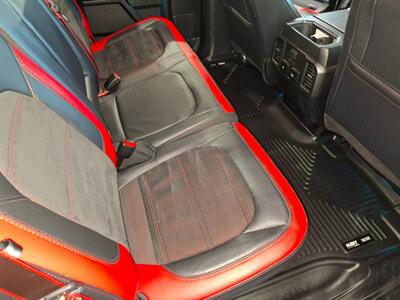2017 Ford F-150 LARIAT  SPORT FX4 - Photo 14 - Rochelle, IL 61068