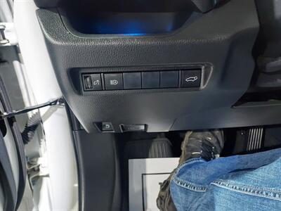 2019 Toyota RAV4 Hybrid XSE SUV - Photo 20 - Rochelle, IL 61068