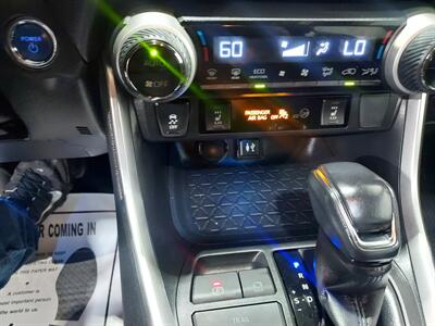 2019 Toyota RAV4 Hybrid XSE SUV - Photo 23 - Rochelle, IL 61068