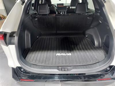 2019 Toyota RAV4 Hybrid XSE SUV - Photo 29 - Rochelle, IL 61068