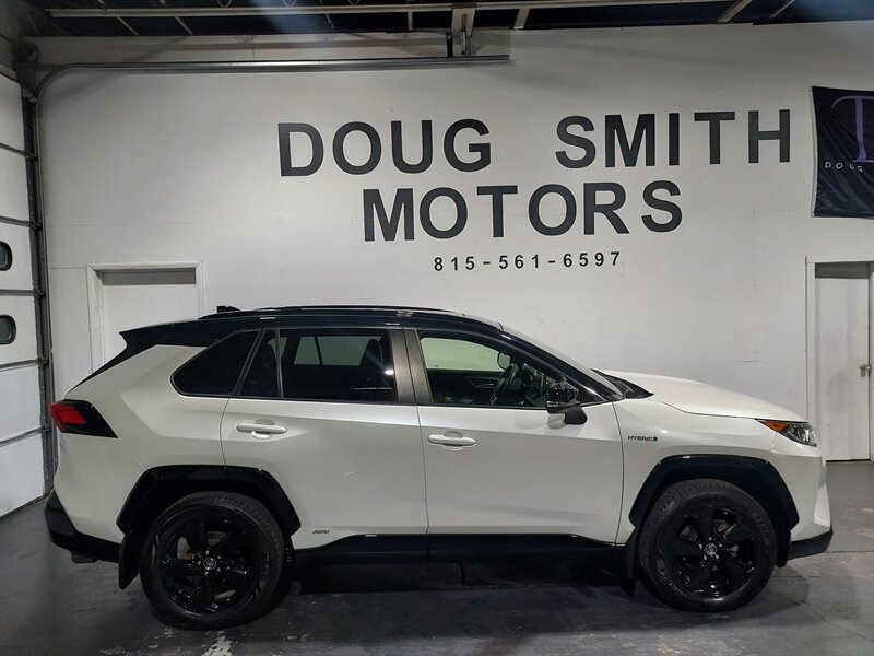 2019 Toyota RAV4 Hybrid XSE  SUV