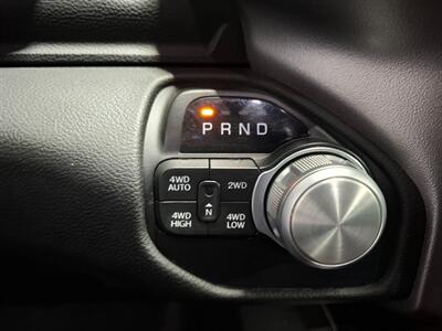2019 RAM 1500 SPORT CREW CAB 4X4 - Photo 23 - Rochelle, IL 61068