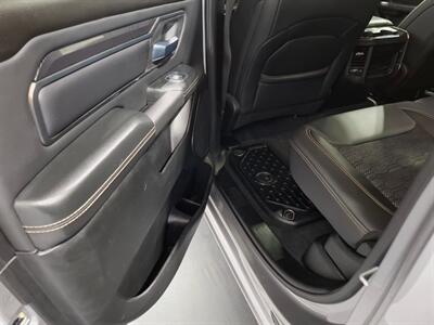 2019 RAM 1500 SPORT CREW CAB 4X4 - Photo 17 - Rochelle, IL 61068