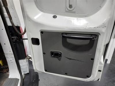 2017 Nissan NV 2500 HD S  CARGO VAN - Photo 14 - Rochelle, IL 61068