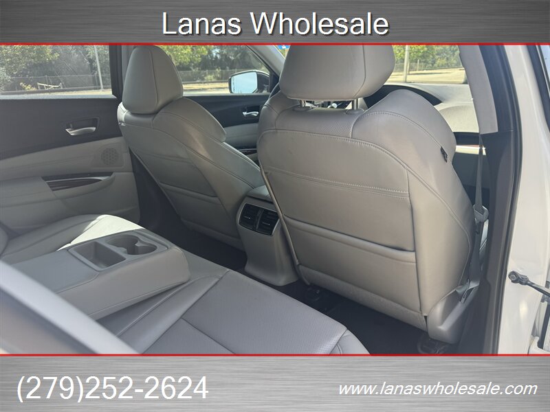 2015 Acura TLX Technology Package - Photo 11