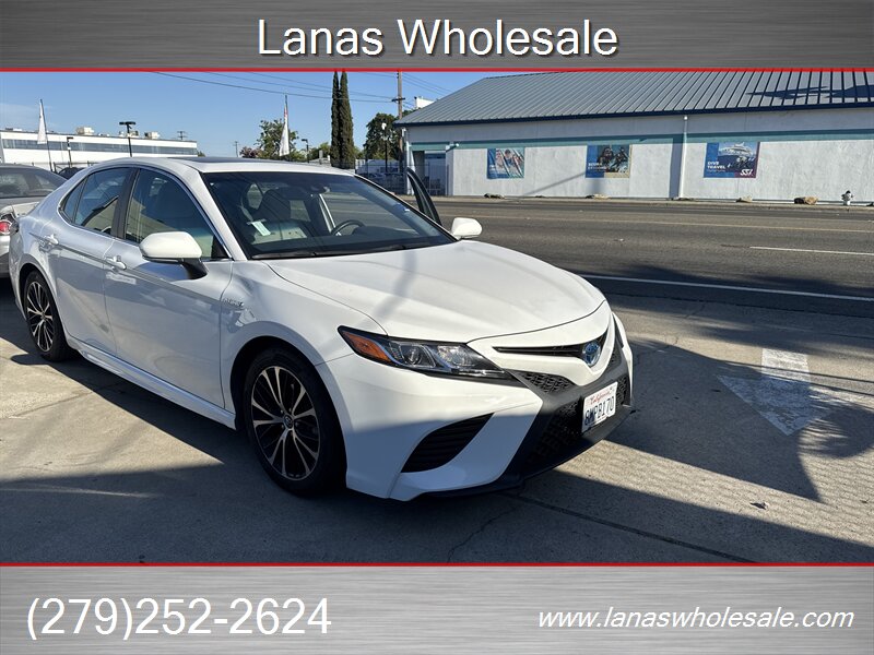 2018 Toyota Camry Hybrid SE - Photo 1 - Sacramento, CA 95815
