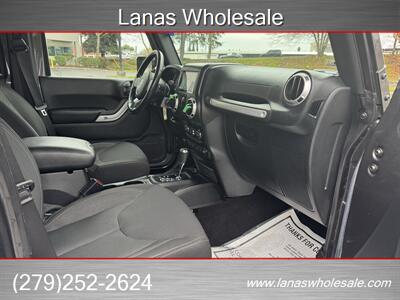 2017 Jeep Wrangler Unlimited Sahara 4WD 82k low miles   - Photo 9 - Sacramento, CA 95815