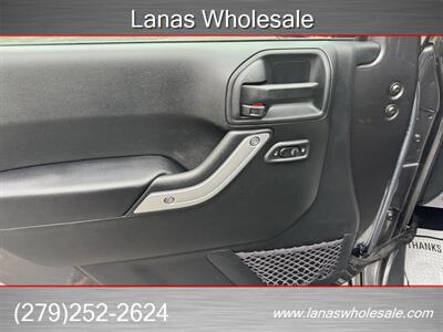 2017 Jeep Wrangler Unlimited Sahara 4WD 82k low miles   - Photo 13 - Sacramento, CA 95815