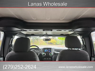 2017 Jeep Wrangler Unlimited Sahara 4WD 82k low miles   - Photo 16 - Sacramento, CA 95815