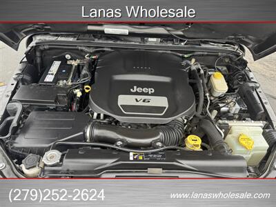 2017 Jeep Wrangler Unlimited Sahara 4WD 82k low miles   - Photo 20 - Sacramento, CA 95815