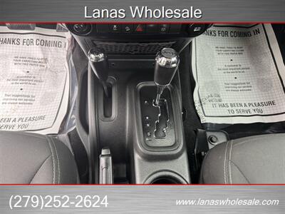 2017 Jeep Wrangler Unlimited Sahara 4WD 82k low miles   - Photo 10 - Sacramento, CA 95815