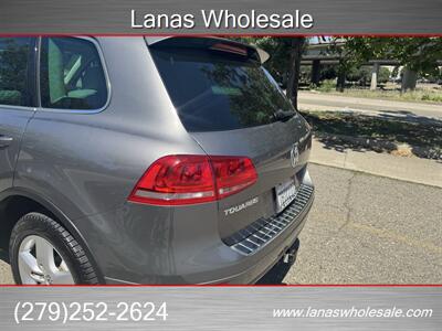 2013 Volkswagen Touareg VR6 LUX /Sport AWD - Photo 24 - Sacramento, CA 95815