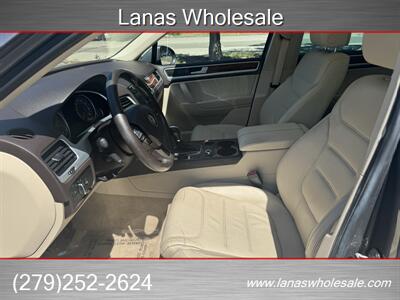 2013 Volkswagen Touareg VR6 LUX /Sport AWD - Photo 10 - Sacramento, CA 95815