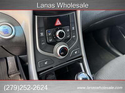 2016 Hyundai Elantra SE   - Photo 16 - Sacramento, CA 95825