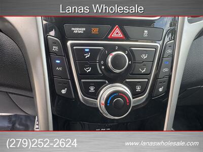 2014 Hyundai ELANTRA GT   - Photo 17 - Sacramento, CA 95815