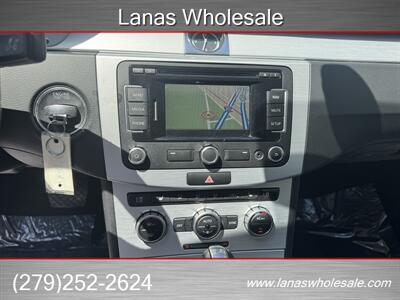 2013 Volkswagen CC 2.0 T Sport PZEV FWD   - Photo 10 - Sacramento, CA 95815
