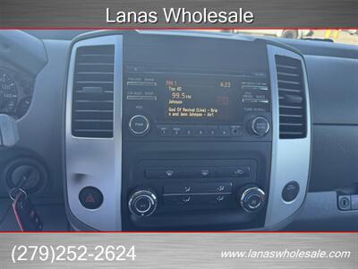 2013 Nissan Frontier SV 4X4   - Photo 11 - Sacramento, CA 95825