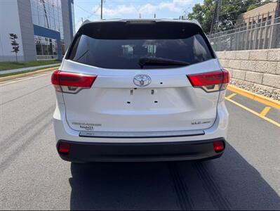 2019 Toyota Highlander XLE   - Photo 2 - Bridgeton, NJ 08302