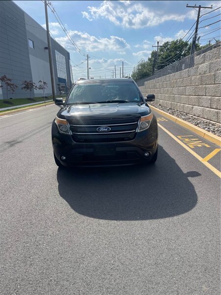 2014 Ford Explorer XLT  