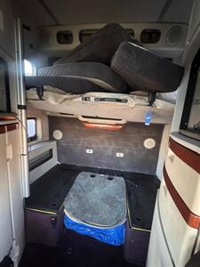 2010 Volvo D13   - Photo 12 - Bridgeton, NJ 08302