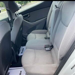 2016 Hyundai ELANTRA SE   - Photo 8 - Bridgeton, NJ 08302