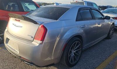 2018 Chrysler 300 Series S   - Photo 3 - Saucier, MS 39574