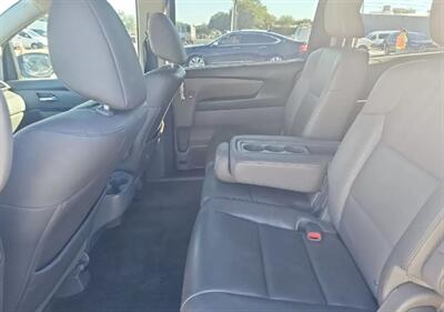 2016 Honda Odyssey EX-L  3 ROW  SEATING - Photo 6 - Saucier, MS 39574