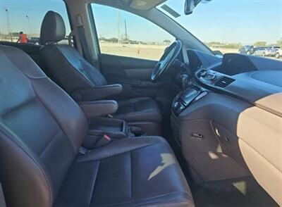 2016 Honda Odyssey EX-L  3 ROW  SEATING - Photo 14 - Saucier, MS 39574