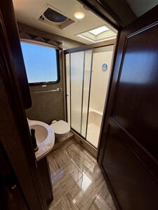 2017 THOR VENETIAN M37 - Photo 13 - Mannford, OK 74044